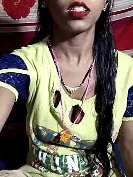 Itz Aisha   online show from 29, 10, 2025