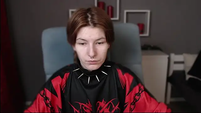 Snapshot of guitarandangell chatting on 15, 12, 2025 guitarandangell online show from 15, 12, 2025