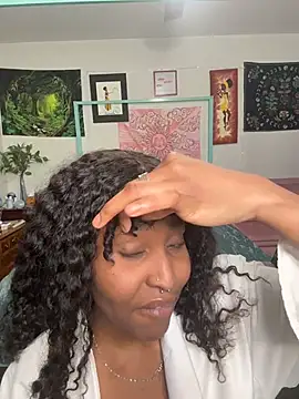 DaisyMynx online show from 5, 12, 2025