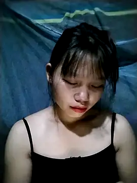 Snapshot of linh-miu99 chatting on 25, 10, 2025 linh-miu99 online show from 25, 10, 2025