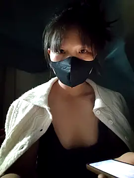 Snapshot of linh-miu99 chatting on 15, 11, 2025 linh-miu99 online show from 15, 11, 2025