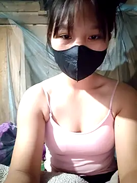 Snapshot of linh-miu99 chatting on 23, 11, 2025 linh-miu99 online show from 23, 11, 2025