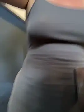 KiraSunshine online show from 6, 2, 2026