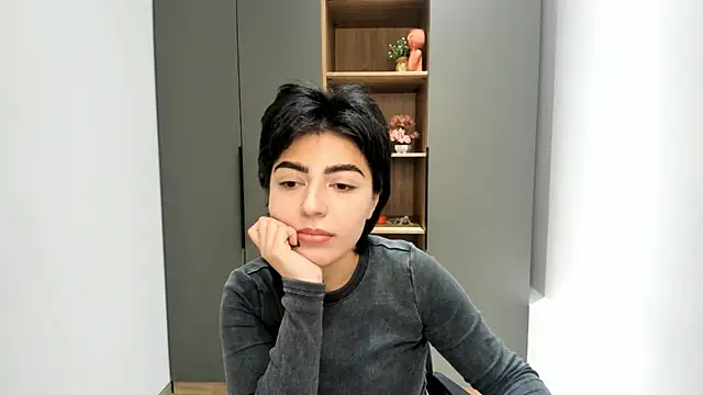 AnissaShyu online show from 21, 10, 2025