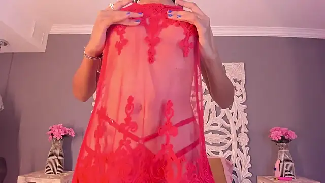 AuroraPinkk online show from 5, 11, 2025