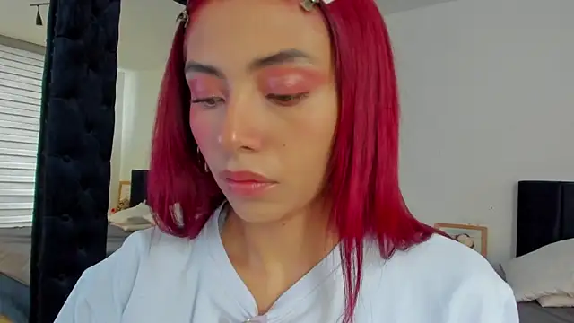 melanie roux   online show from 14, 4, 2026