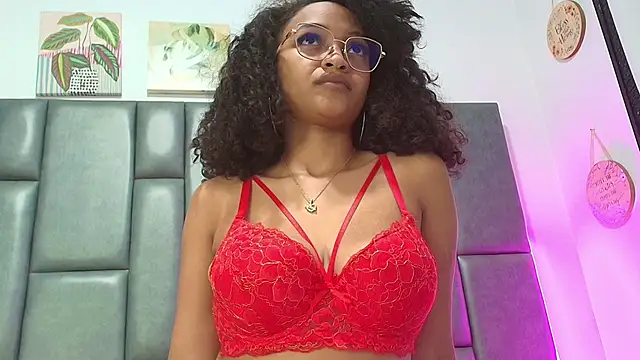 ScarletNoir4u online show from 4, 12, 2025