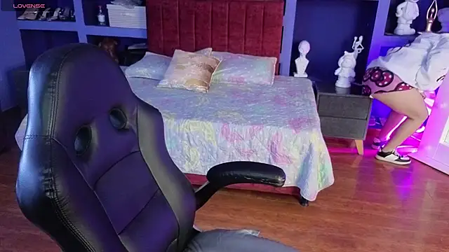 littlee red online show from 10, 1, 2026