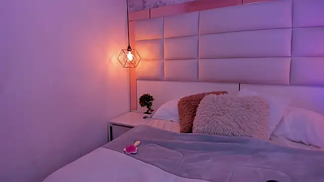 Sofia clk online show from 3, 12, 2025