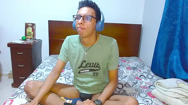 DavTwink3100 online show from 19, 12, 2025