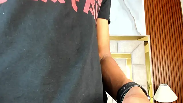 Emiliano Reyes online show from 10, 11, 2025