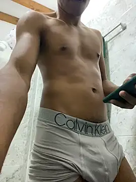 Snapshot of liam_Brooks9 chatting on 20, 11, 2025 liam Brooks9 online show from 20, 11, 2025