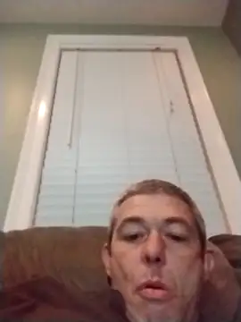 Snapshot of burby79 chatting on 11, 11, 2025 burby79 online show from 11, 11, 2025