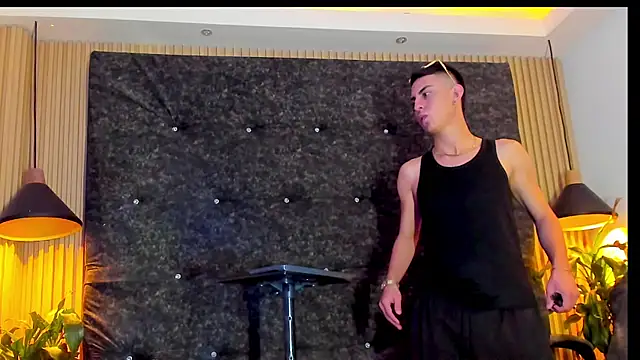 the fenix boy online show from 30, 10, 2025