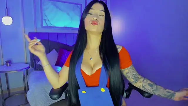 Nahome Kuperth online show from 26, 10, 2025