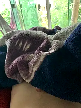 Snapshot of loiromaisdezoito chatting on 25, 10, 2025 loiromaisdezoito online show from 25, 10, 2025