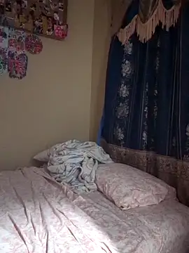 chocolatestrawberrydips online show from 13, 4, 2026