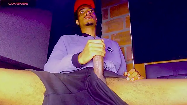 Anaconda larga online show from 22, 10, 2025