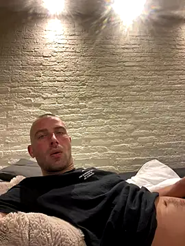 Rotteei1 online show from 8, 11, 2025