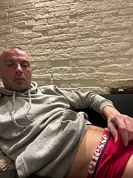 Rotteei1 online show from 8, 3, 2026