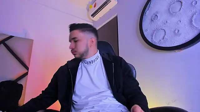 mike 257 online show from 17, 2, 2026