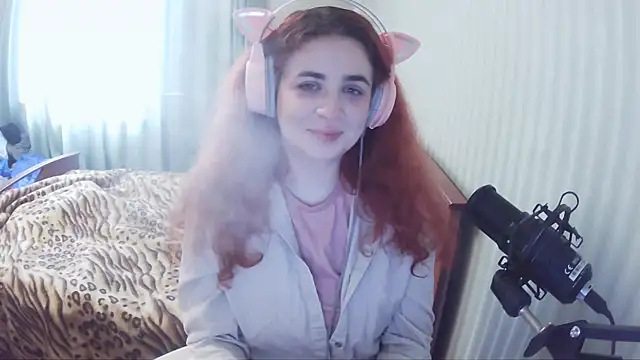 Snapshot of MadamDestiny chatting on 20, 10, 2025 MadamDestiny online show from 20, 10, 2025