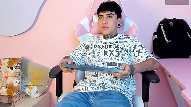 SantiOlsen online show from 26, 10, 2025