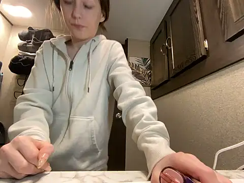 Thedeepwebcutie online show from 17, 12, 2025