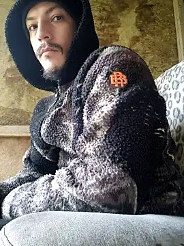 bbyxklaus online show from 31, 10, 2025