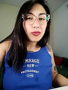 Snapshot of Chinitaaa28 chatting on 2, 11, 2025 Chinitaaa28 online show from 2, 11, 2025