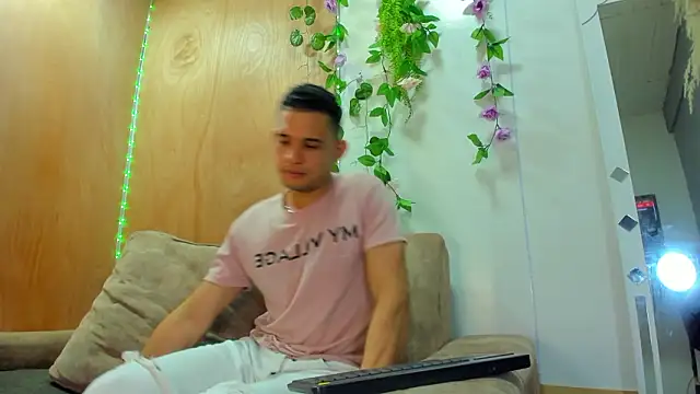 Snapshot of Jax_Thunder chatting on 4, 2, 2026 Jax Thunder online show from 4, 2, 2026