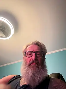 Snapshot of EazyRyder1976 chatting on 24, 10, 2025 EazyRyder1976 online show from 24, 10, 2025