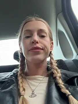 kira mia online show from 6, 3, 2026