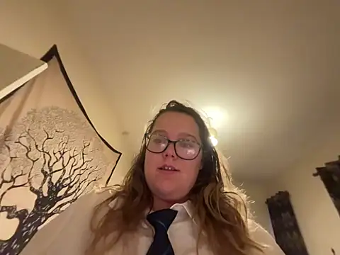 Scarletcum22 online show from 15, 12, 2025