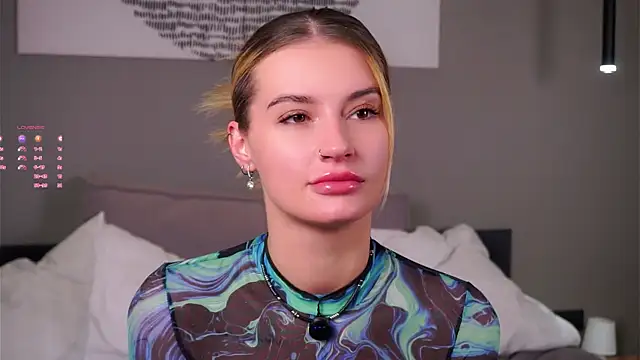 Snapshot of buvei chatting on 12, 11, 2025 buvei online show from 12, 11, 2025