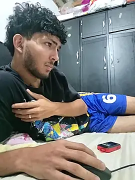 Snapshot of LyliaWood chatting on 15, 12, 2025 LyliaWood online show from 15, 12, 2025