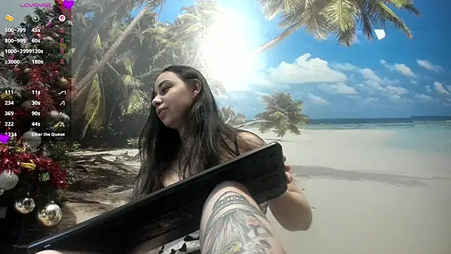 Snapshot of kimberd33 chatting on 15, 12, 2025 kimberd33 online show from 15, 12, 2025