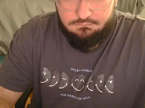 Snapshot of moneyman_11 chatting on 17, 12, 2025 moneyman 11 online show from 17, 12, 2025