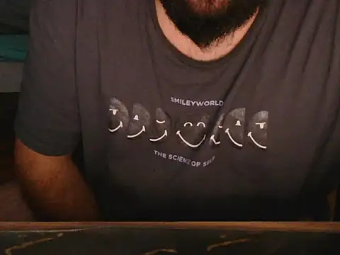 Snapshot of moneyman_11 chatting on 20, 12, 2025 moneyman 11 online show from 20, 12, 2025