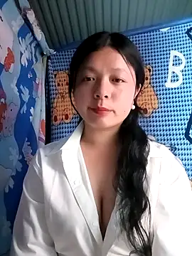 lisa-bae00 online show from 13, 4, 2026