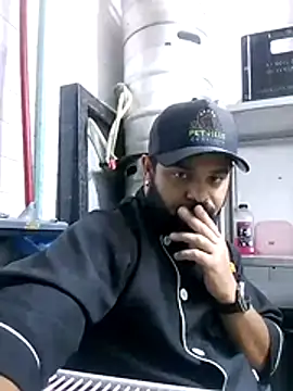 Snapshot of Sfdocom chatting on 1, 11, 2025 Sfdocom online show from 1, 11, 2025