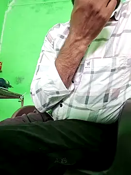 Snapshot of IamRamesh chatting on 3, 11, 2025 IamRamesh online show from 3, 11, 2025