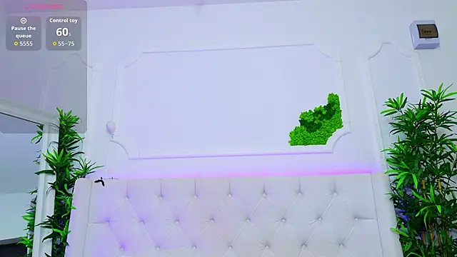 ElisaCharm online show from 24, 11, 2025