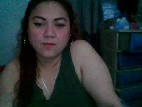 Snapshot of H2ooowIzee22 chatting on 11, 11, 2025 H2ooowIzee22 online show from 11, 11, 2025