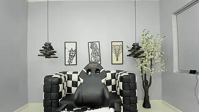 Bianca Millf online show from 18, 4, 2026