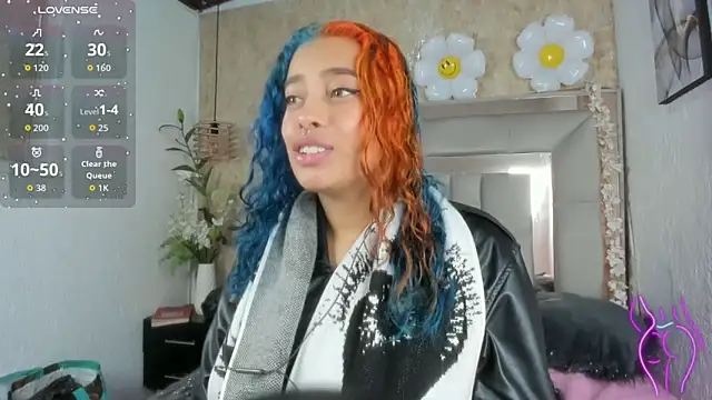 Cristall ravven online show from 3, 12, 2025