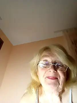 AmyLove353 online show from 13, 11, 2025