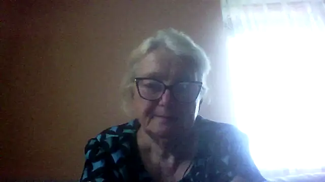 AmyLove353 online show from 12, 6, 2026