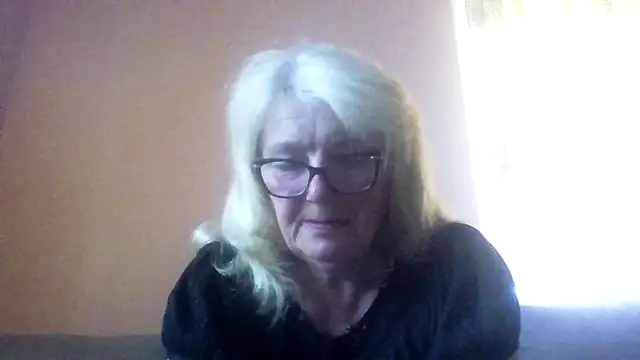 Snapshot of AmyLove353 chatting on 29, 6, 2026 AmyLove353 online show from 29, 6, 2026