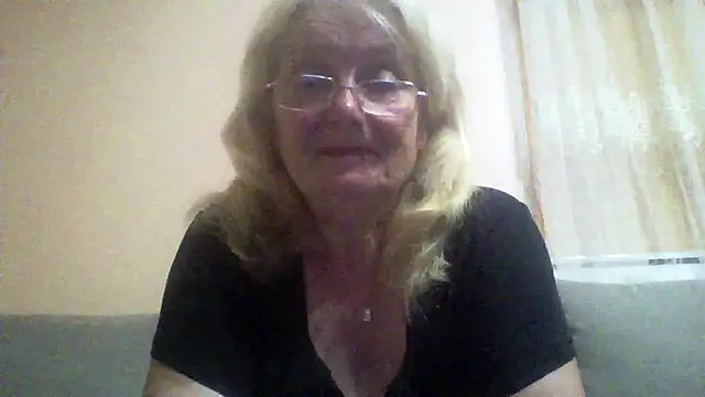 Snapshot of AmyLove353 chatting on 29, 6, 2026 AmyLove353 online show from 29, 6, 2026